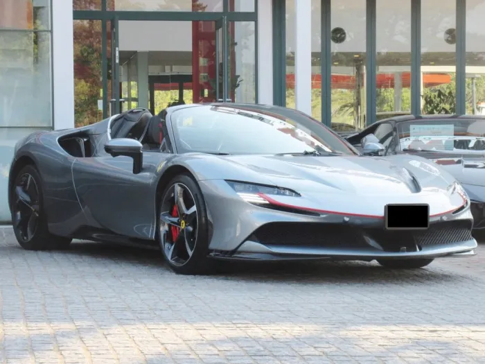 Ferrari SF90 Spider