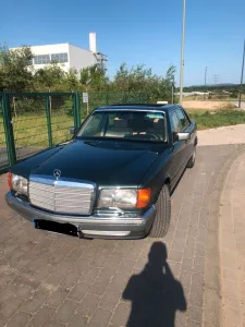 Mercedes-Benz W126 420 SEL