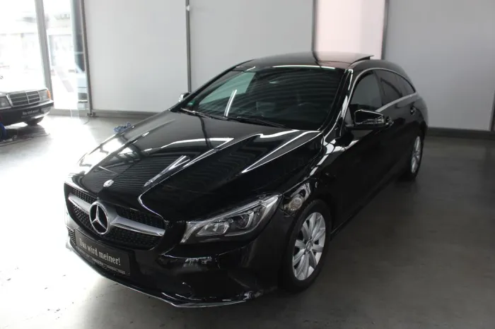 Mercedes-Benz CLA 200 SB Urban LED Panorama Navi Kamera SHZ
