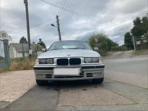 BMW 3er BMW e36 325i Limousine