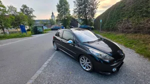 Peugeot 207 RC