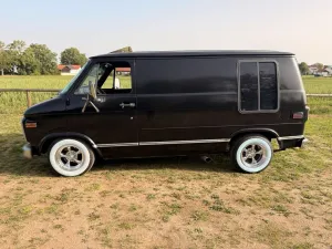 Chevrolet G20 shorty/ Rostfrei California