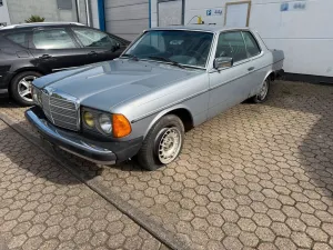 Mercedes-Benz Mercedes  w123  300 CD scheunenfund