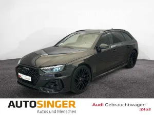 Audi RS 4 Avant *RS-ABGAS*PANO*MATRIX*AHK*HUD*360*ACC