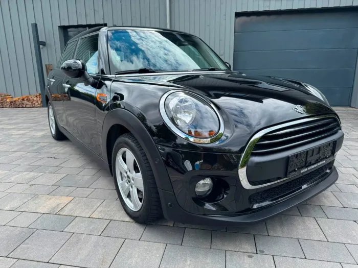 MINI ONE Mini 5-trg. Navi PDC SHZ Scheckheft Apple Ca