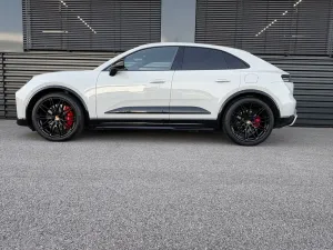 Porsche Macan Electric GTS-SPORTDESIGN-HAL-MEGAVOLL