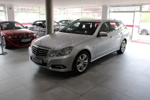 Mercedes-Benz E 250 CGI T BlueEFFICIENCY AVANTGARDE *II.HAND*