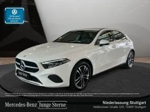 Mercedes-Benz A 250 e Advanced/LED/AHK/Kamera/CarPlay/DAB