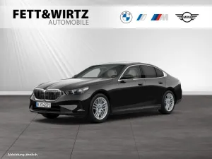 BMW i5 xDrive40 Panorama-DAProf.-Autobahnass.-B&W