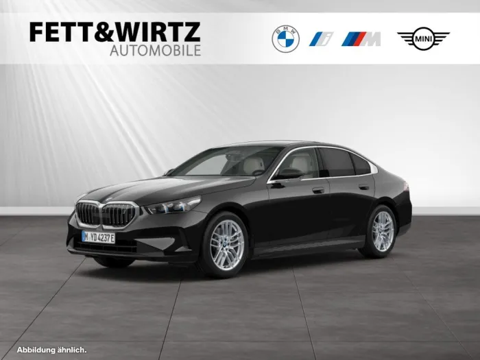 BMW i5 xDrive40 Panorama-DAProf.-Autobahnass.-B&W
