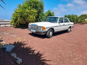 Mercedes-Benz Mercedes Benz W123 300 D , Teneriffa Süd