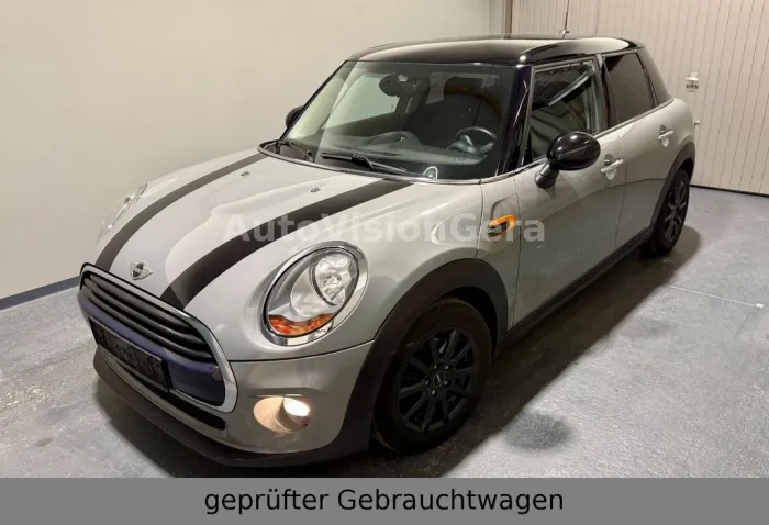 MINI Cooper Automatik PDC SHzg Klima 5-Türer