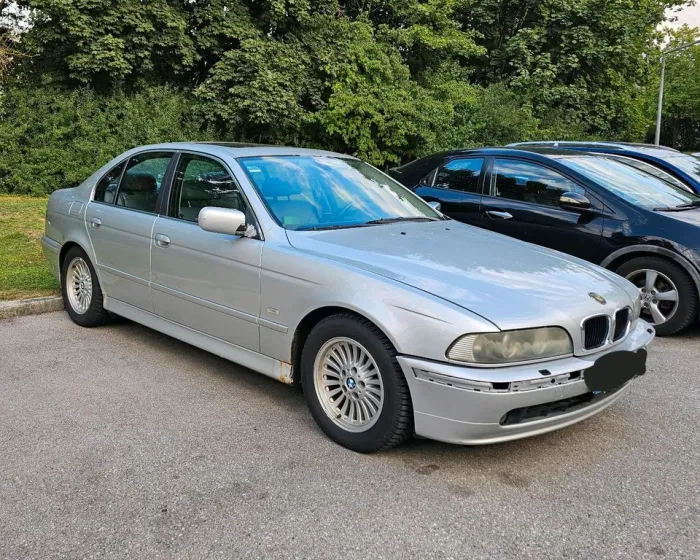 BMW E39 525i  Vollausstattung KEIN TÜV