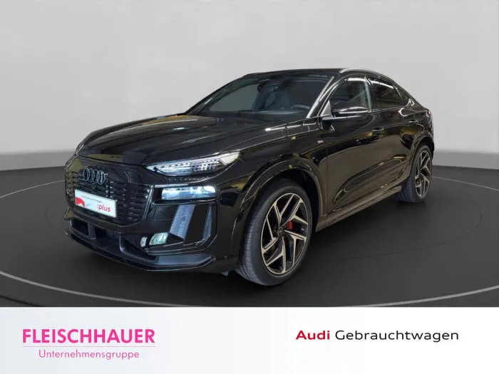 Audi Q6 e-tron Sportback performance TECH-PRO PANO B&