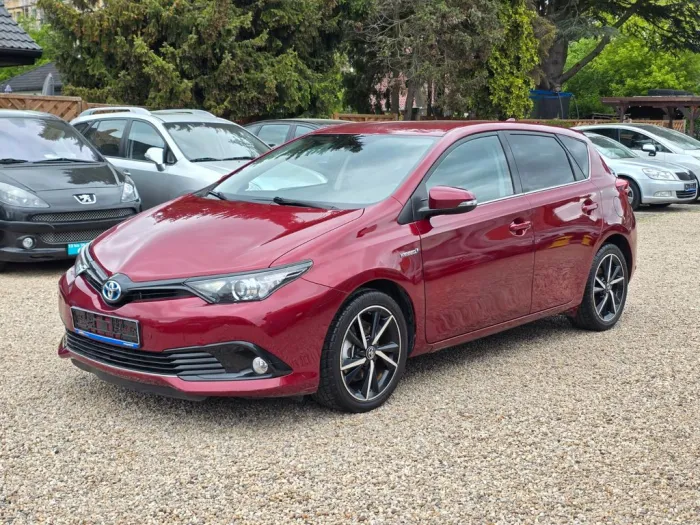 Toyota Auris Hybrid 1,8-l-VVT-i*Auto.*NAVI*AHK*R.Kamera