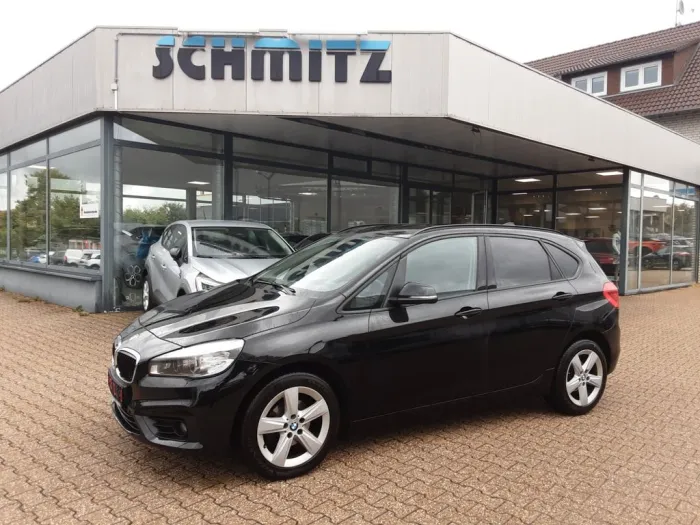 BMW 218i  A T Advantage El.Klappe Automatik SH PDC