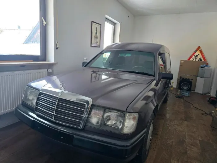 Mercedes-Benz Mercedes W124 E230  als Bestatter, Camper,...