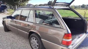 Mercedes-Benz W124 250TD (Kombi)