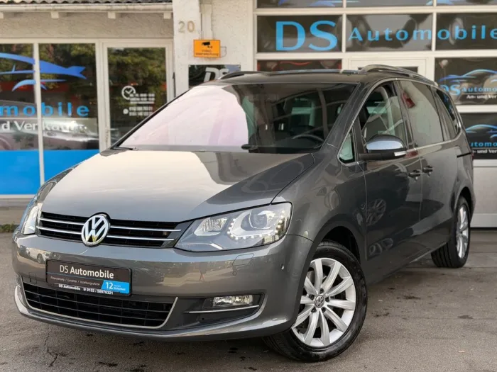 Volkswagen Sharan Highline LED/Kamera/Navi/SHZ/Leder/1.Hand