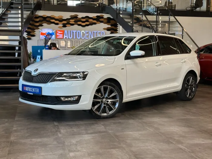 Skoda Rapid *Service:NEU*TEMPO*SitzHZ*KLIMAAUTO*PDC*