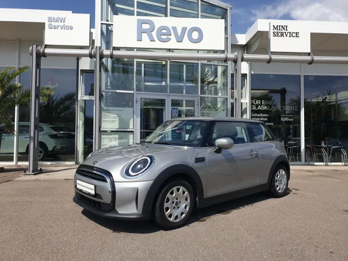 MINI Cooper Essential Trim Aut PDC Tempo DriveAss