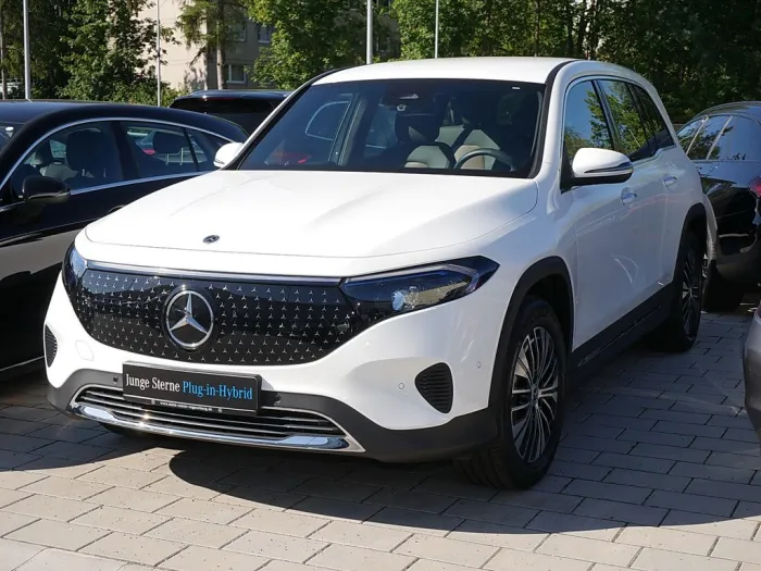 Mercedes-Benz EQB 250 + ILS MBUX Ambiente LED Wide Cam Navi AU