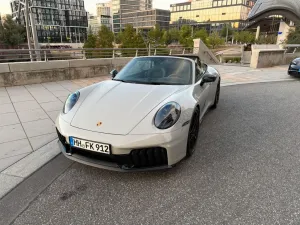 Porsche 992.2 Carrera 4 GTS Lift Carbon Matrix Kreide 