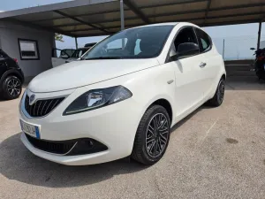 Lancia Ypsilon 1.0 FireFly 5 porte S&S Hybrid Ec