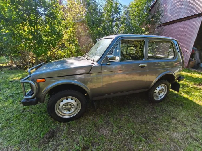 Lada Niva 44 1600
