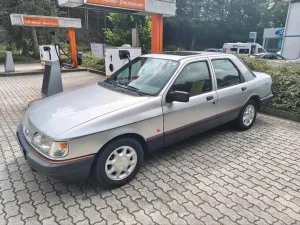 Ford Sierra mit TÜV bis 2028 und ohne Rost