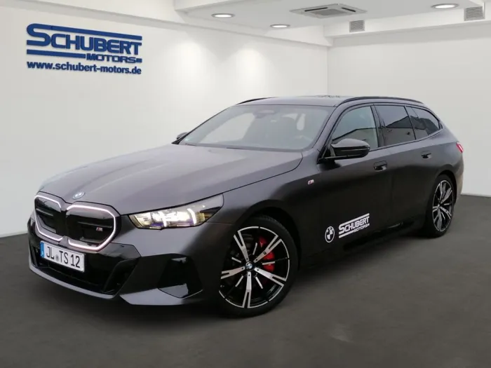 BMW i5 M60 xDrive Touring M-SportPro 4x SHZ AZV Pano