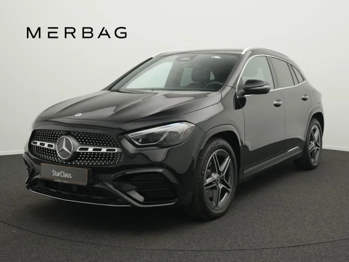 Mercedes-Benz GLA 220 4MATIC Multi+Pano+AHK+Handsfree