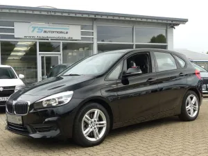 BMW 225 Active Tourer 225xe PHEV Navi+PDC+Shzg+BT+17