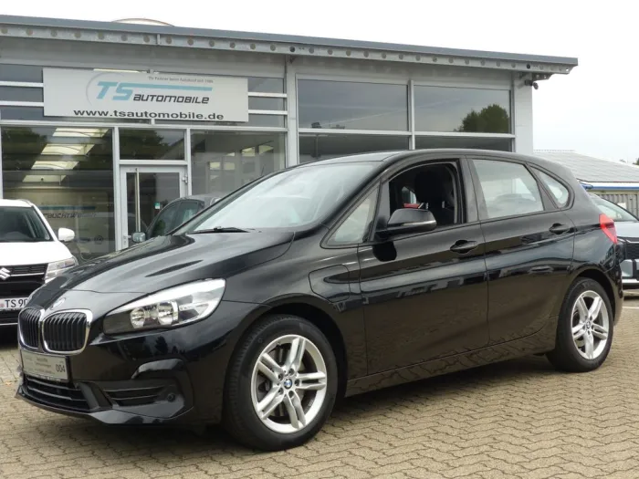 BMW 225 Active Tourer 225xe PHEV Navi+PDC+Shzg+BT+17