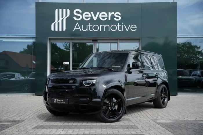 Land Rover Defender 110 P300e 110 Dynamic HSE l Cold klima
