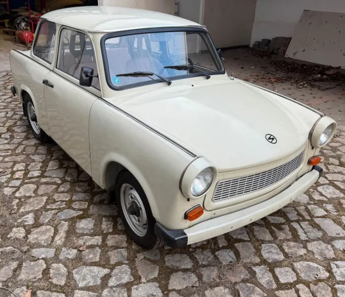 Trabant P601  Baujahr 1988  nur 1 Fahrzeug...