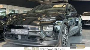 Porsche Macan Electric PANO LUFT ACC 21