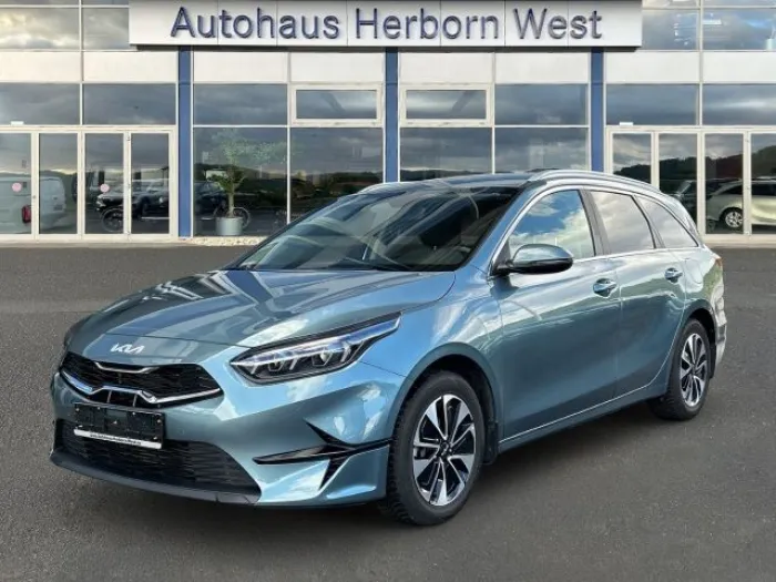 Kia Ceed_sw GOLD Plus 1.5 T-GDI Automatik Navi Klima