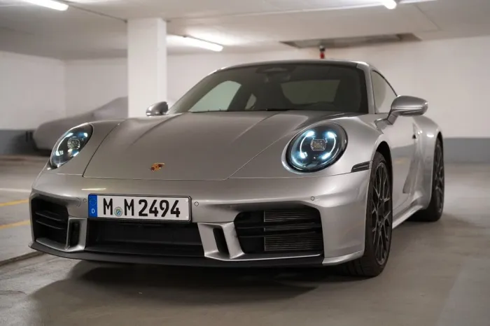 Porsche 911 Carrera 992 Sport Chrono
