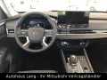 Mitsubishi Plug-in Hybrid 2,4L Intro