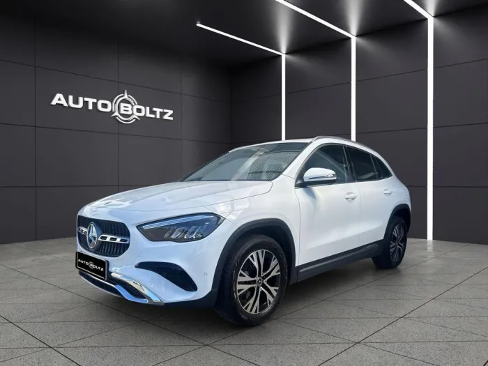 Mercedes-Benz GLA 180 Progressive Line Adv. Winter Kamera MBUX