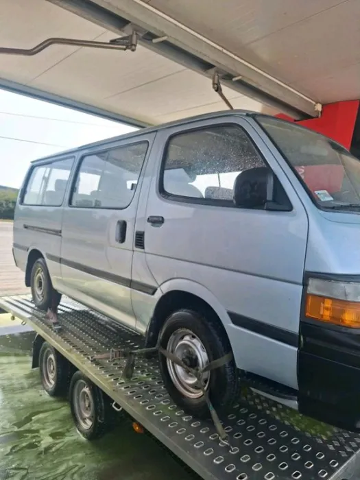 Toyota TOYOTA HIACE 2.4 BENZ
