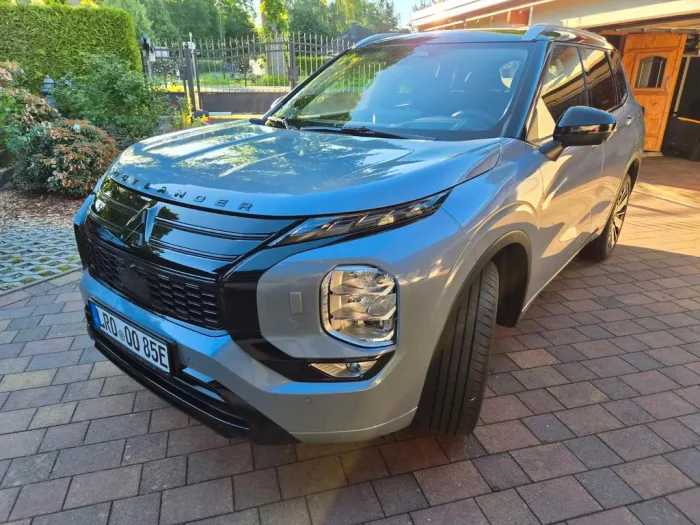 Mitsubishi Outlander 2.4 PHEV 4WD Top Top