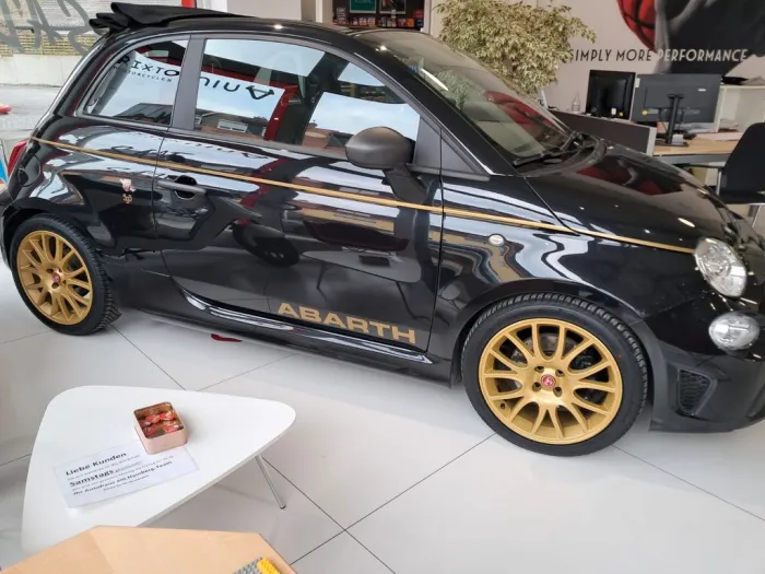 Abarth 595C 1.4 T-Jet 16V 595C Scorpioneoro Scorpio...