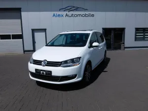 Volkswagen Sharan Cup BMT 7.Sitzer Navi PANO SHZ AHK Kamera