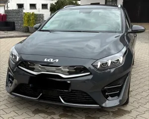Kia cee'd / Ceed 1.6 GDI Plug-In Hybrid Spirit S...