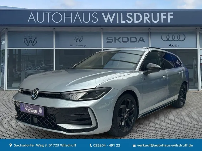 Volkswagen Passat 2.0 TDI R-line HEAD-UP LANE SIDE AHK ACC