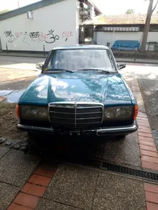 Mercedes-Benz 220 Diesel H-Kennzeichen