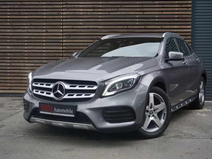 Mercedes-Benz GLA 180 AMG Navi LED Kamera Comand 18´ Totw