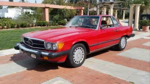 Mercedes-Benz SL 560